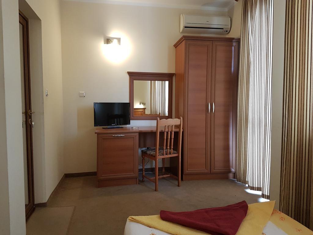 Guest House Markovi Ахелой Екстериор снимка