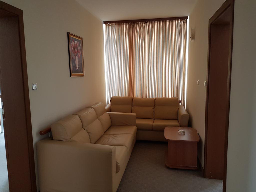 Guest House Markovi Ахелой Екстериор снимка