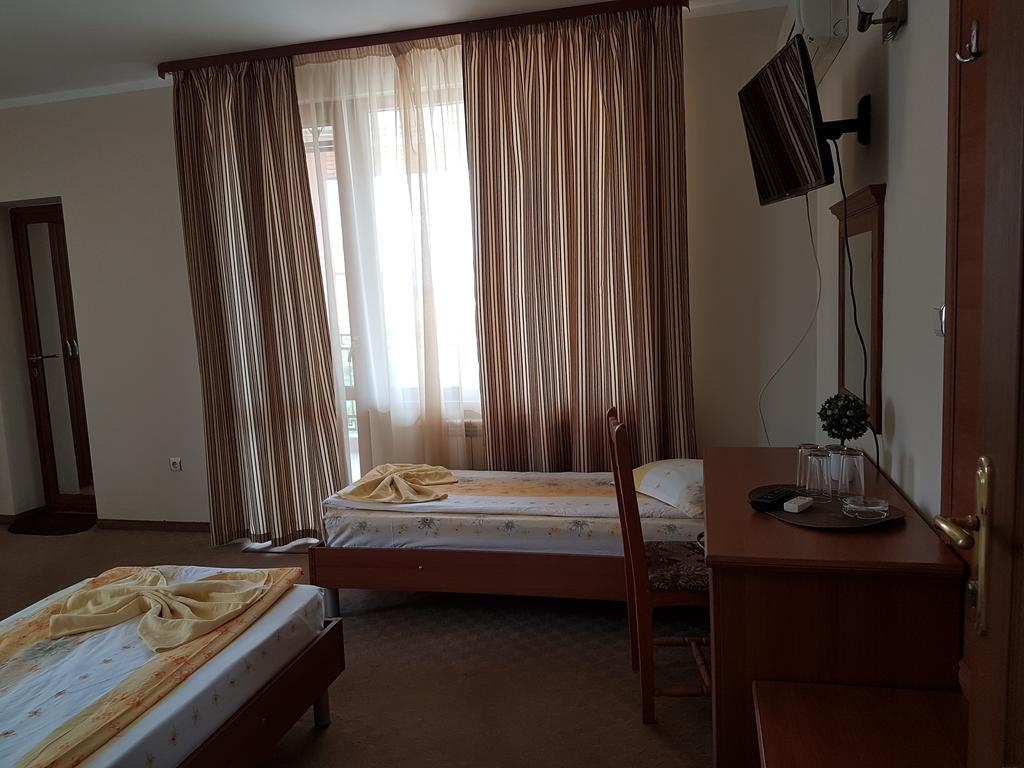 Guest House Markovi Ахелой Екстериор снимка