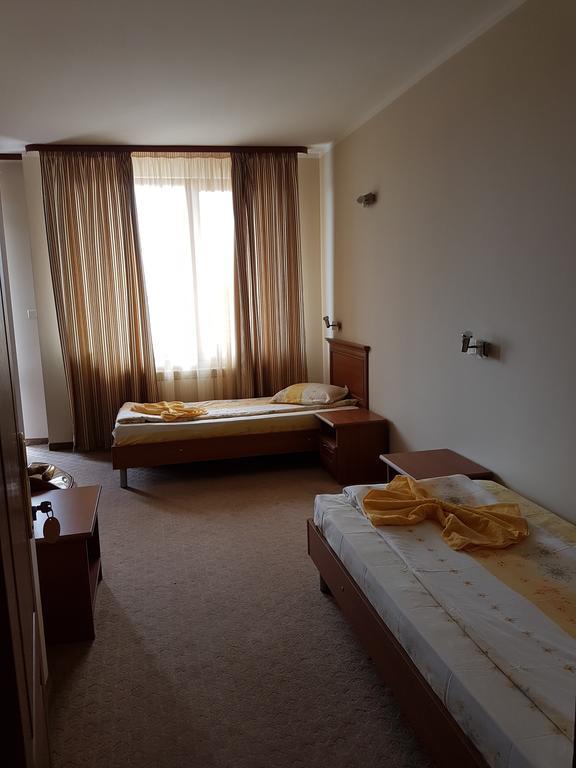 Guest House Markovi Ахелой Екстериор снимка