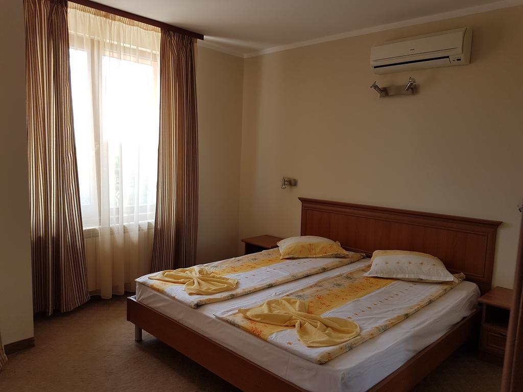 Guest House Markovi Ахелой Екстериор снимка