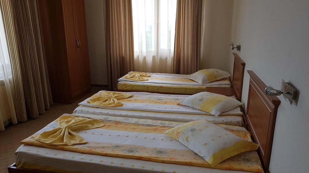 Guest House Markovi Ахелой Екстериор снимка