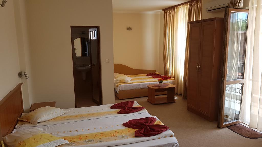 Guest House Markovi Ахелой Екстериор снимка